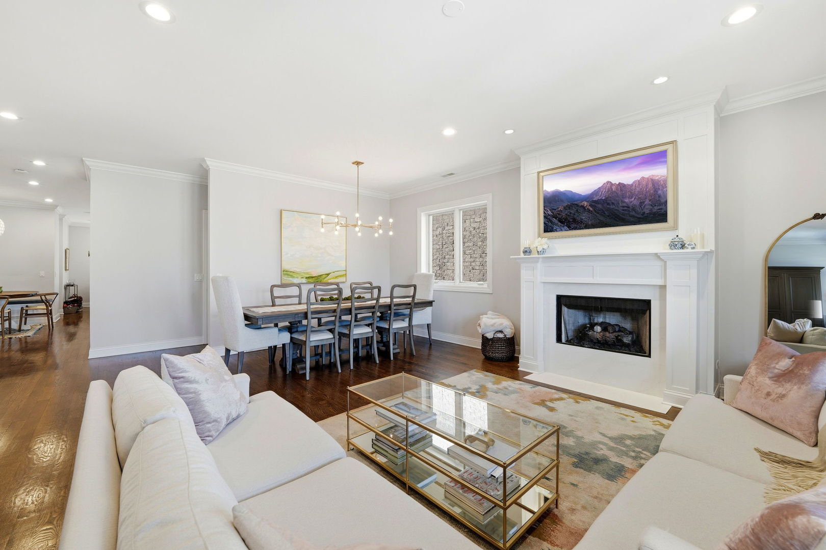 843 W Fletcher Street 3W