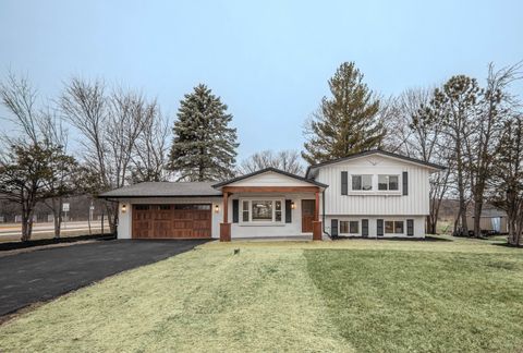 Photo of 15858 115th Court, Orland Park, IL 60467 (MLS # 12591392)
