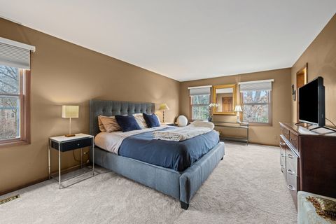 Tiny photo for 220 Dover Circle, Lincolnshire, IL 60069 (MLS # 12577288)