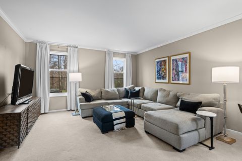 Tiny photo for 220 Dover Circle, Lincolnshire, IL 60069 (MLS # 12577288)