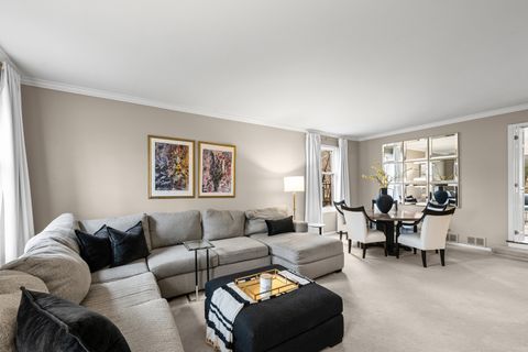 Tiny photo for 220 Dover Circle, Lincolnshire, IL 60069 (MLS # 12577288)