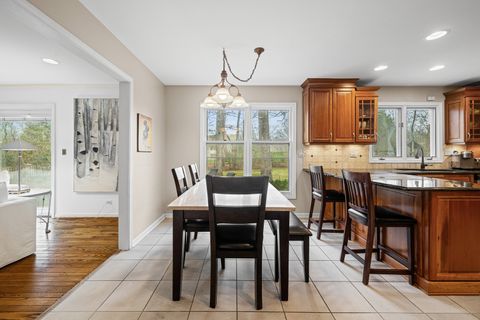 Tiny photo for 220 Dover Circle, Lincolnshire, IL 60069 (MLS # 12577288)