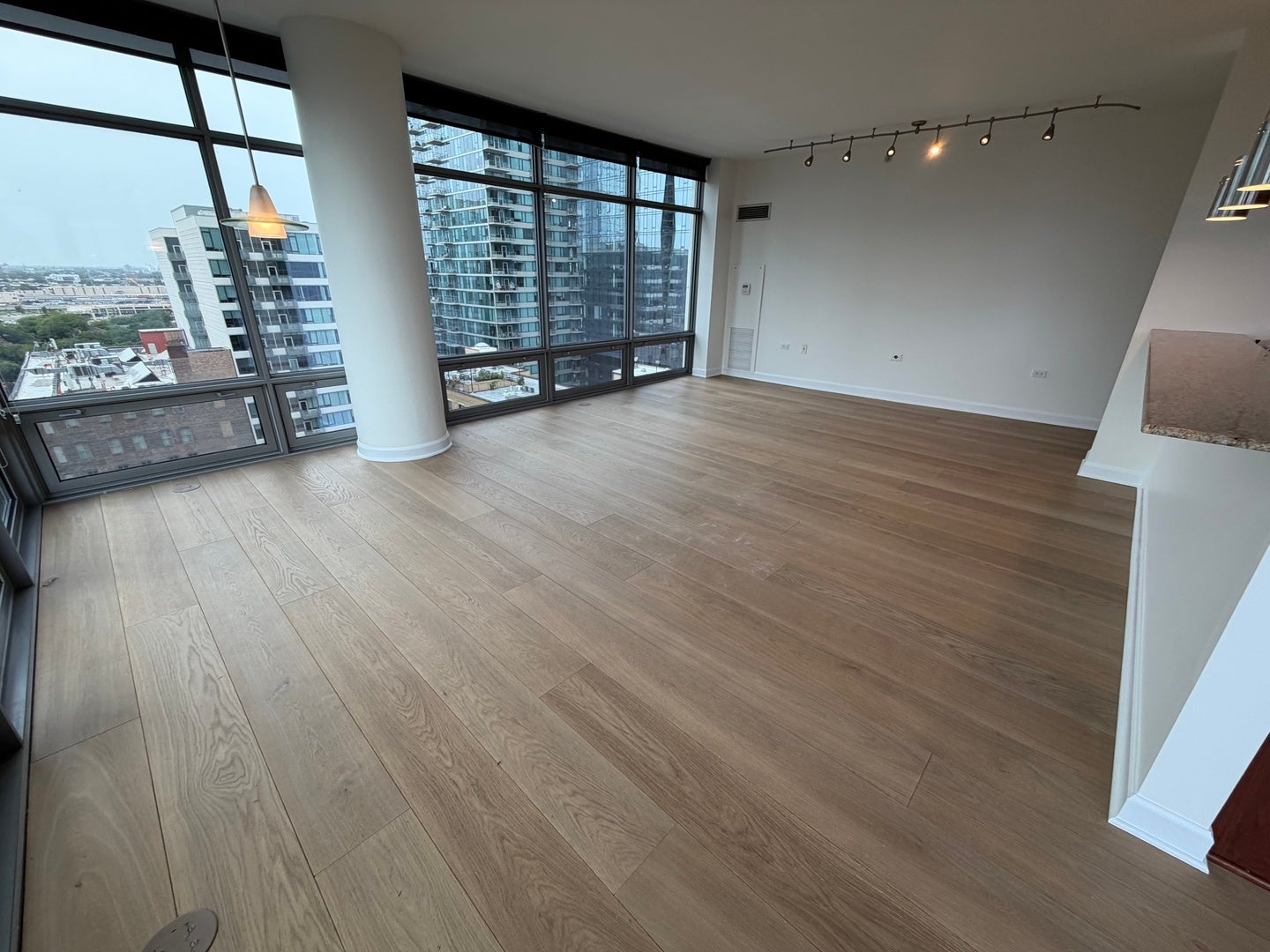 100 E 14th Street 1406