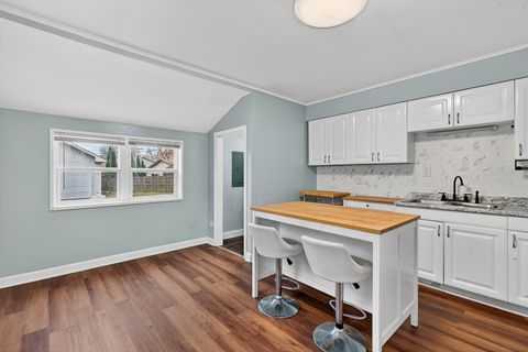 Tiny photo for 2102 Eastman Street, Rolling Meadows, IL 60008 (MLS # 12523085)