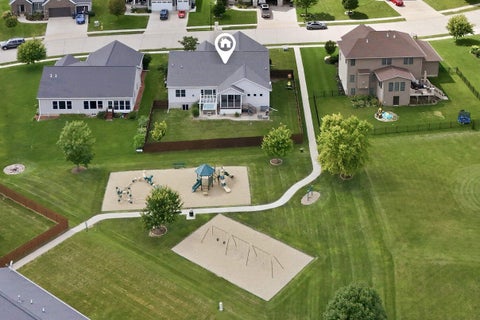Tiny photo for 5789 Texas Drive, Bettendorf, IA 52722 (MLS # 12713450)