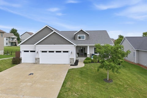 Tiny photo for 5789 Texas Drive, Bettendorf, IA 52722 (MLS # 12713450)