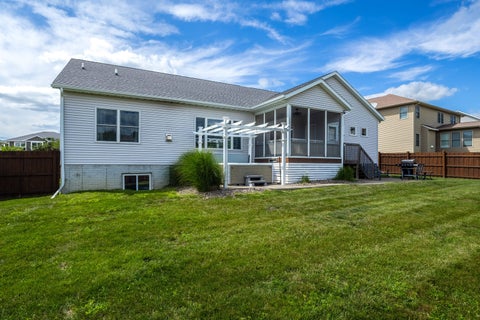 Tiny photo for 5789 Texas Drive, Bettendorf, IA 52722 (MLS # 12713450)