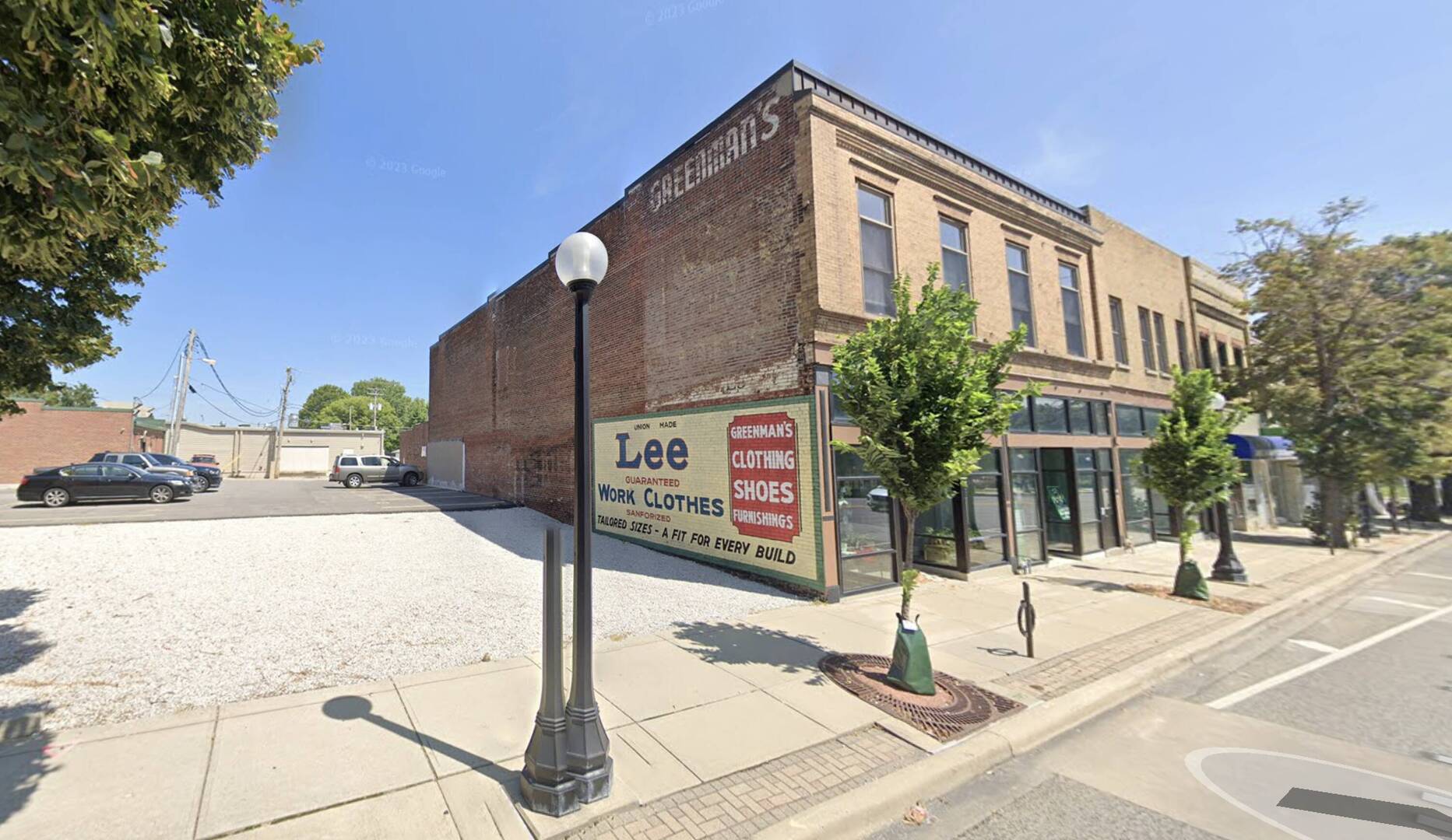 112 E University Avenue
