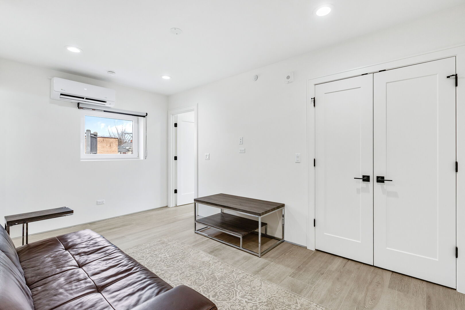 1025 N HARLEM Avenue F