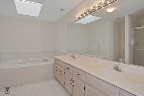 Tiny photo for 572 Bradbury Lane #572, Geneva, IL 60134 (MLS # 12685528)
