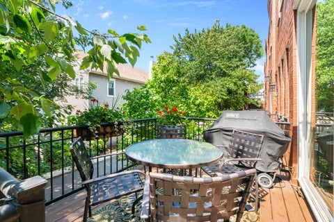 Tiny photo for 2825 N Wolcott Avenue #E, Chicago, IL 60657 (MLS # 12739269)