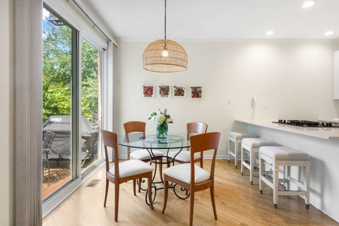 Tiny photo for 2825 N Wolcott Avenue #E, Chicago, IL 60657 (MLS # 12739269)