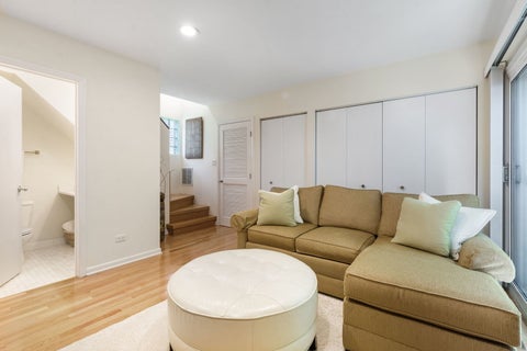 Tiny photo for 2825 N Wolcott Avenue #E, Chicago, IL 60657 (MLS # 12739269)