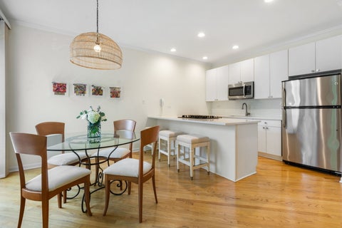 Tiny photo for 2825 N Wolcott Avenue #E, Chicago, IL 60657 (MLS # 12739269)