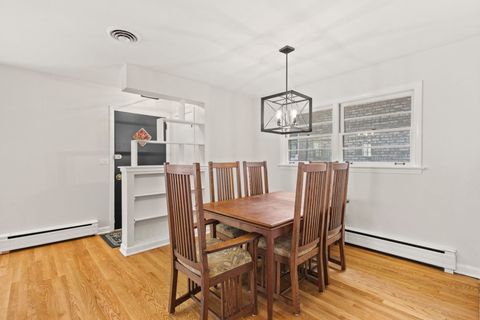 Tiny photo for 5830 N Kenton Avenue, Chicago, IL 60646 (MLS # 12499763)