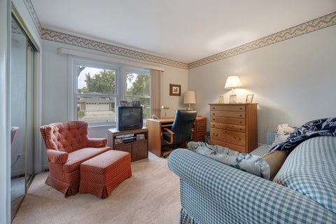 Tiny photo for 89 Grange Road, Elk Grove Village, IL 60007 (MLS # 12784520)