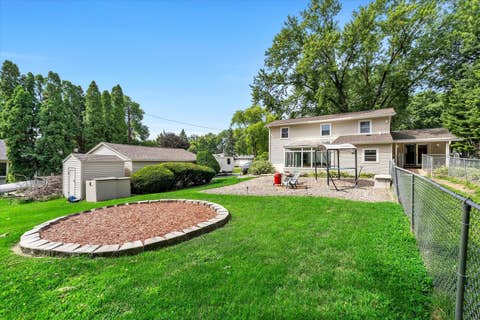 Tiny photo for 919 Colony Drive, Davenport, IA 52806 (MLS # 12692884)
