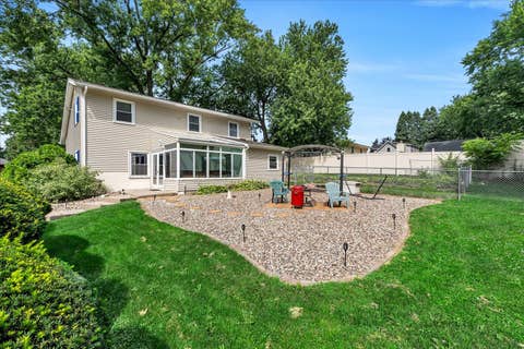 Tiny photo for 919 Colony Drive, Davenport, IA 52806 (MLS # 12692884)