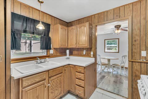 Tiny photo for 919 Colony Drive, Davenport, IA 52806 (MLS # 12692884)