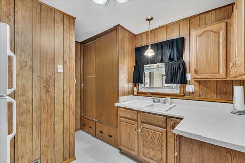 Tiny photo for 919 Colony Drive, Davenport, IA 52806 (MLS # 12692884)