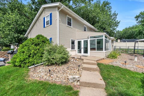 Tiny photo for 919 Colony Drive, Davenport, IA 52806 (MLS # 12692884)