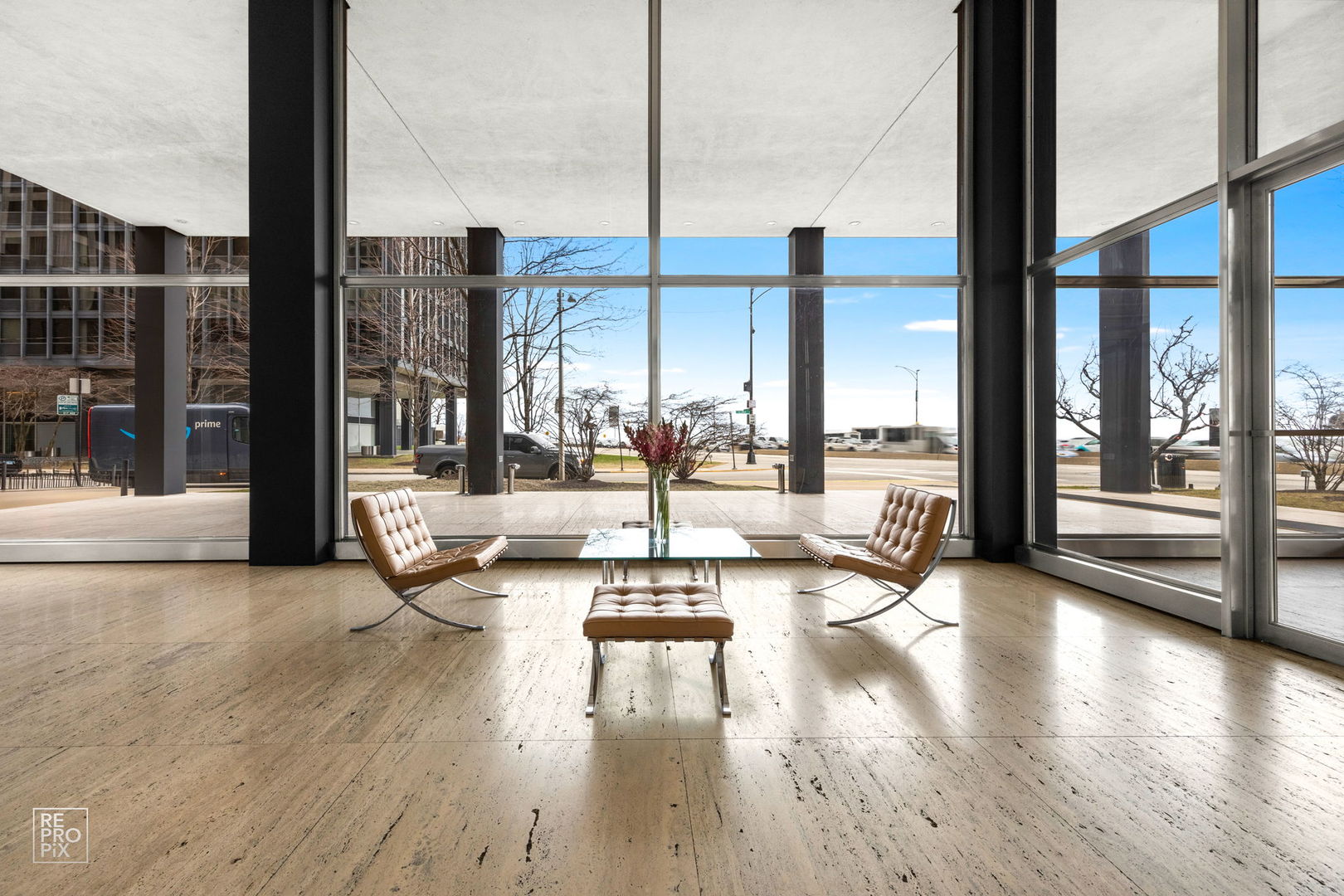 880 N Lake Shore Drive 10D