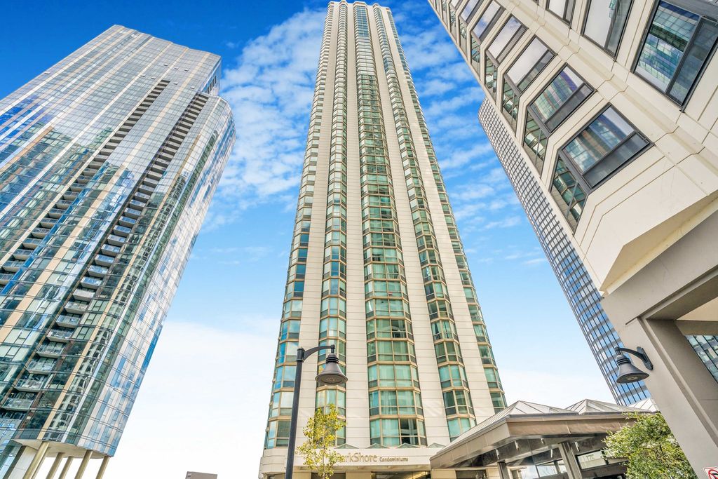 Photo for 195 N Harbor Drive #4105, Chicago, IL 60601 (MLS # 12506909)