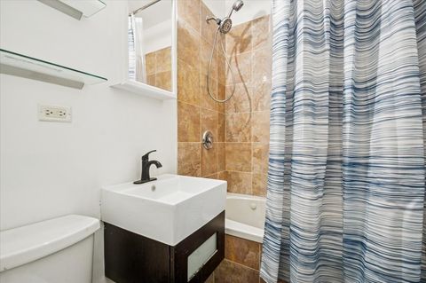 Tiny photo for 6812 N Wayne Avenue #1G, Chicago, IL 60626 (MLS # 12575304)