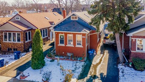 1333 Willow Avenue Des Plaines IL 60016