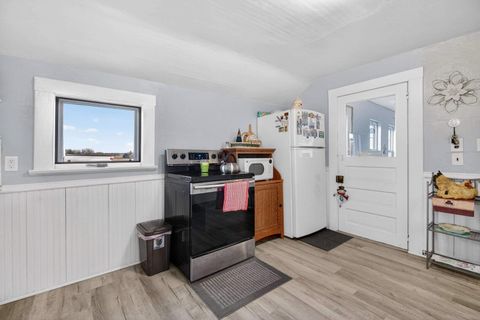 Tiny photo for 7805 Jersey Ridge Road, Davenport, IA 52807 (MLS # 100000624)