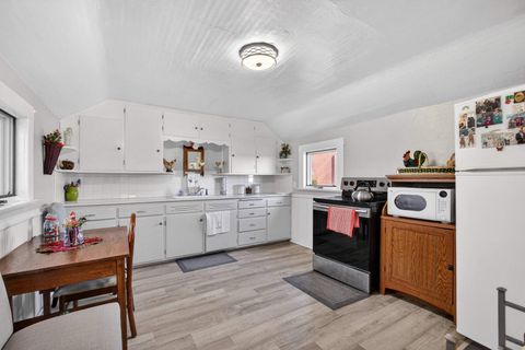 Tiny photo for 7805 Jersey Ridge Road, Davenport, IA 52807 (MLS # 100000624)