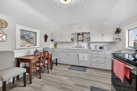 Tiny photo for 7805 Jersey Ridge Road, Davenport, IA 52807 (MLS # 100000624)