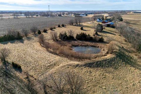 Tiny photo for 7805 Jersey Ridge Road, Davenport, IA 52807 (MLS # 100000624)