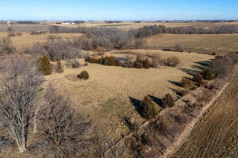 Tiny photo for 7805 Jersey Ridge Road, Davenport, IA 52807 (MLS # 100000624)