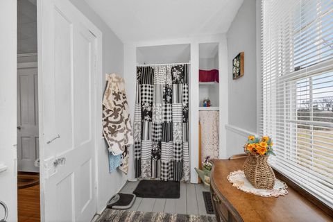 Tiny photo for 7805 Jersey Ridge Road, Davenport, IA 52807 (MLS # 100000624)