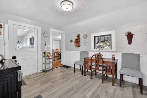 Tiny photo for 7805 Jersey Ridge Road, Davenport, IA 52807 (MLS # 100000624)