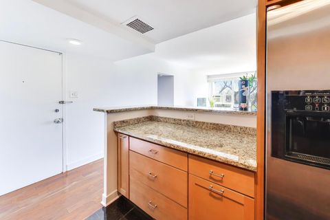 Tiny photo for 3180 N Lake Shore Drive #2E, Chicago, IL 60657 (MLS # 12622237)