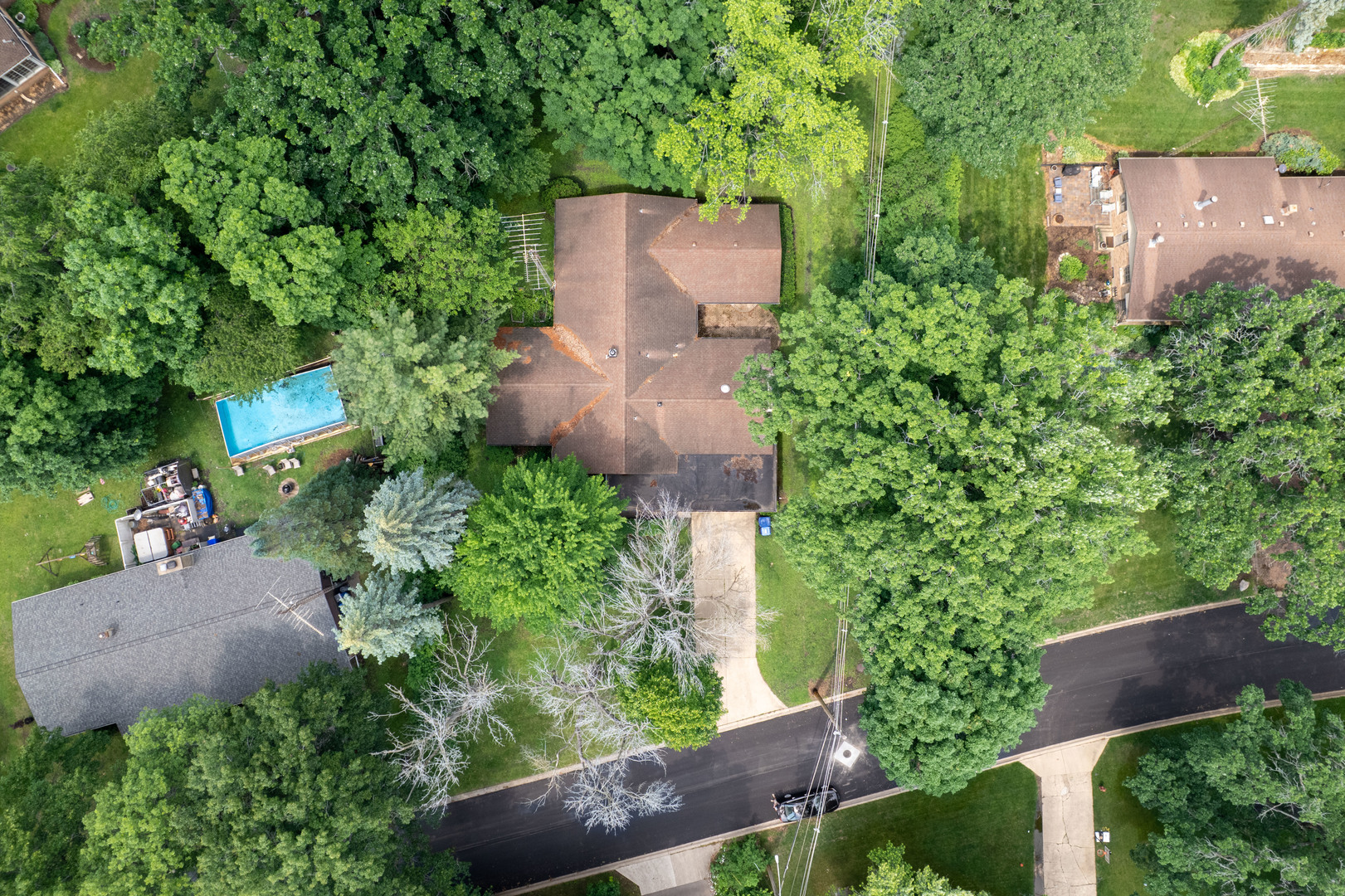 214 Knollwood Drive