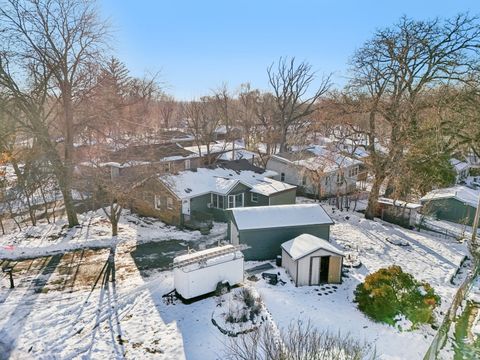 Tiny photo for 26814 N Genesee Street, Wauconda, IL 60084 (MLS # 12599200)