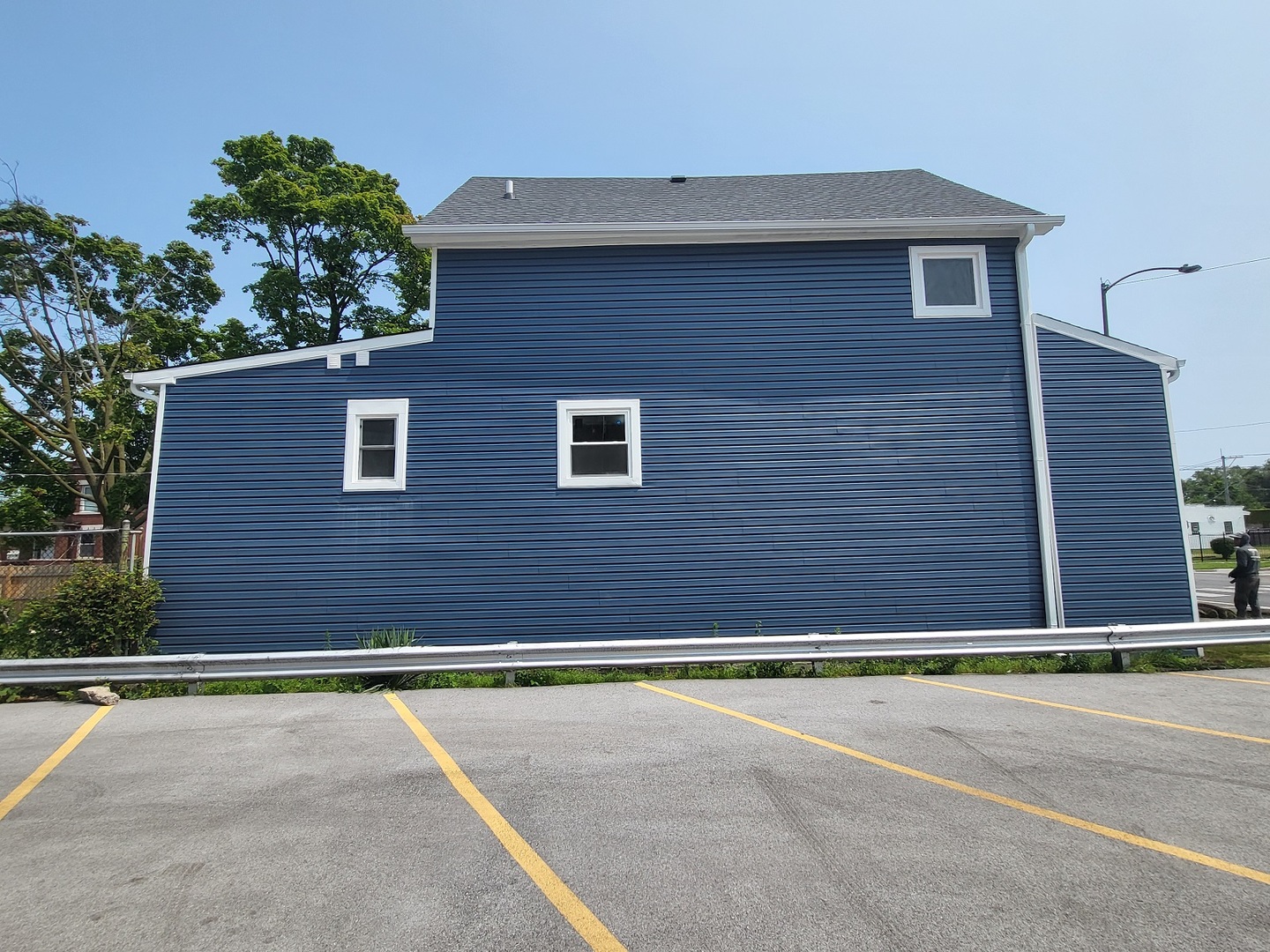 834 W 71st Street