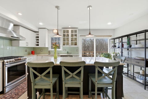 Tiny photo for 5 Middlebury Lane, Lincolnshire, IL 60069 (MLS # 12664828)