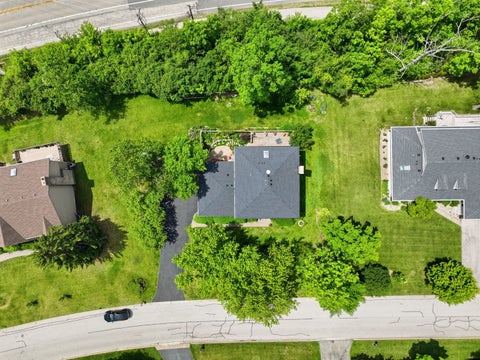 Tiny photo for 5 Middlebury Lane, Lincolnshire, IL 60069 (MLS # 12664828)