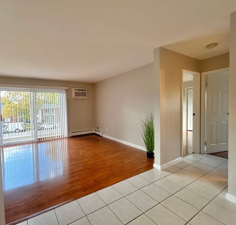 Tiny photo for 12817 CARRIAGE Lane #5, Crestwood, IL 60418 (MLS # 12506243)