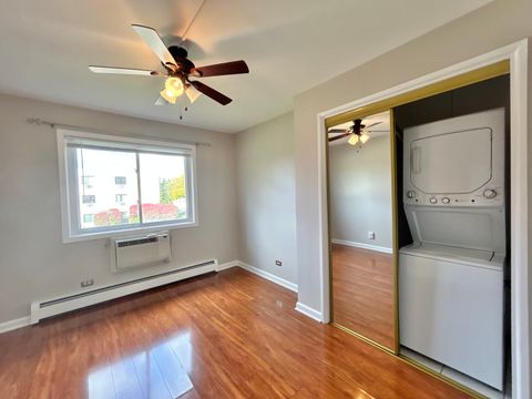 Tiny photo for 12817 CARRIAGE Lane #5, Crestwood, IL 60418 (MLS # 12506243)