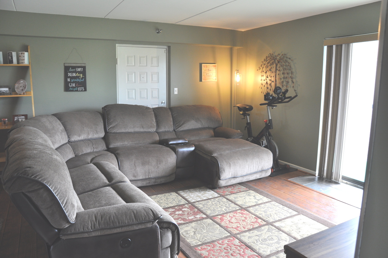 6020 Lake Bluff Drive 601