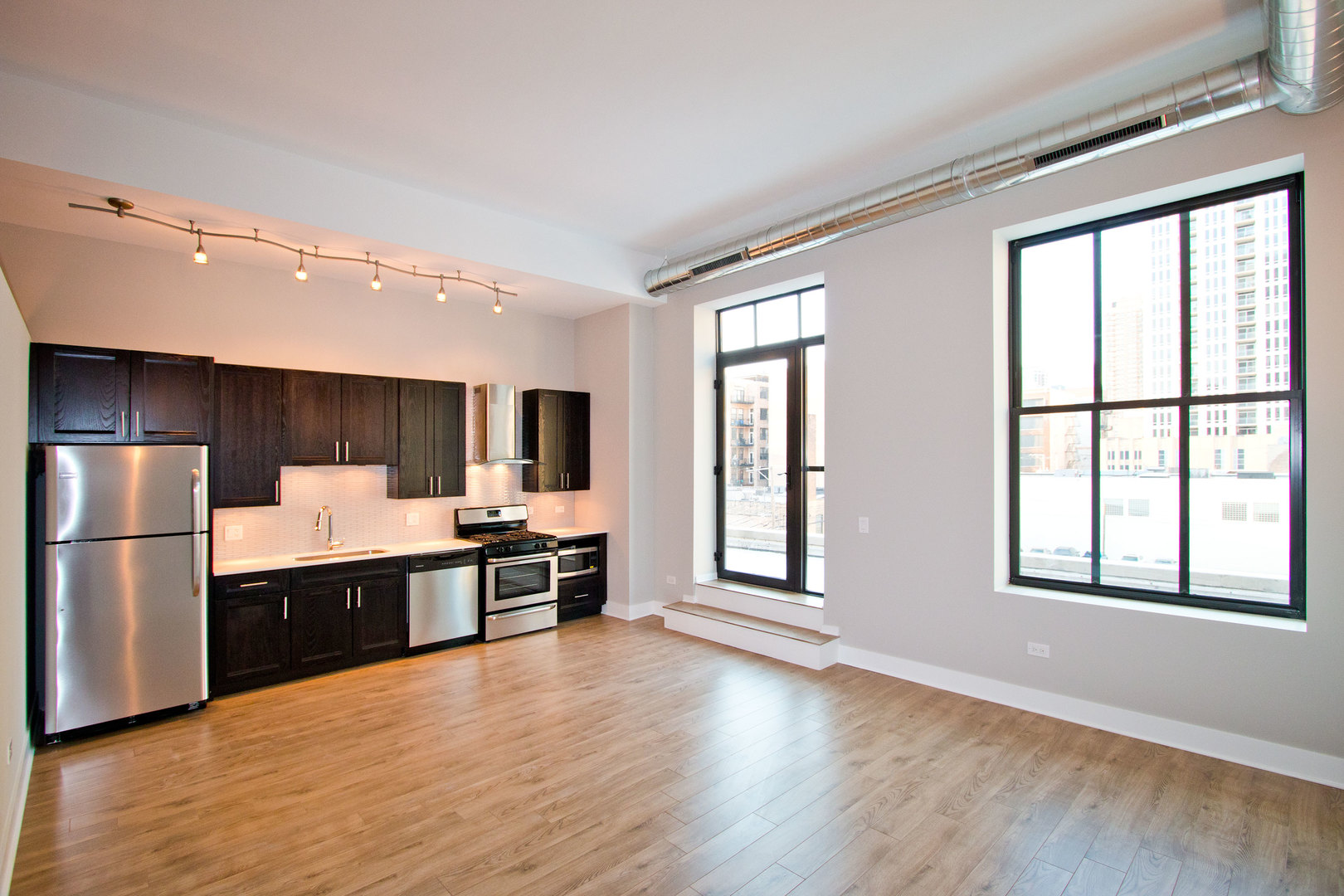 1338 S Michigan Avenue 04