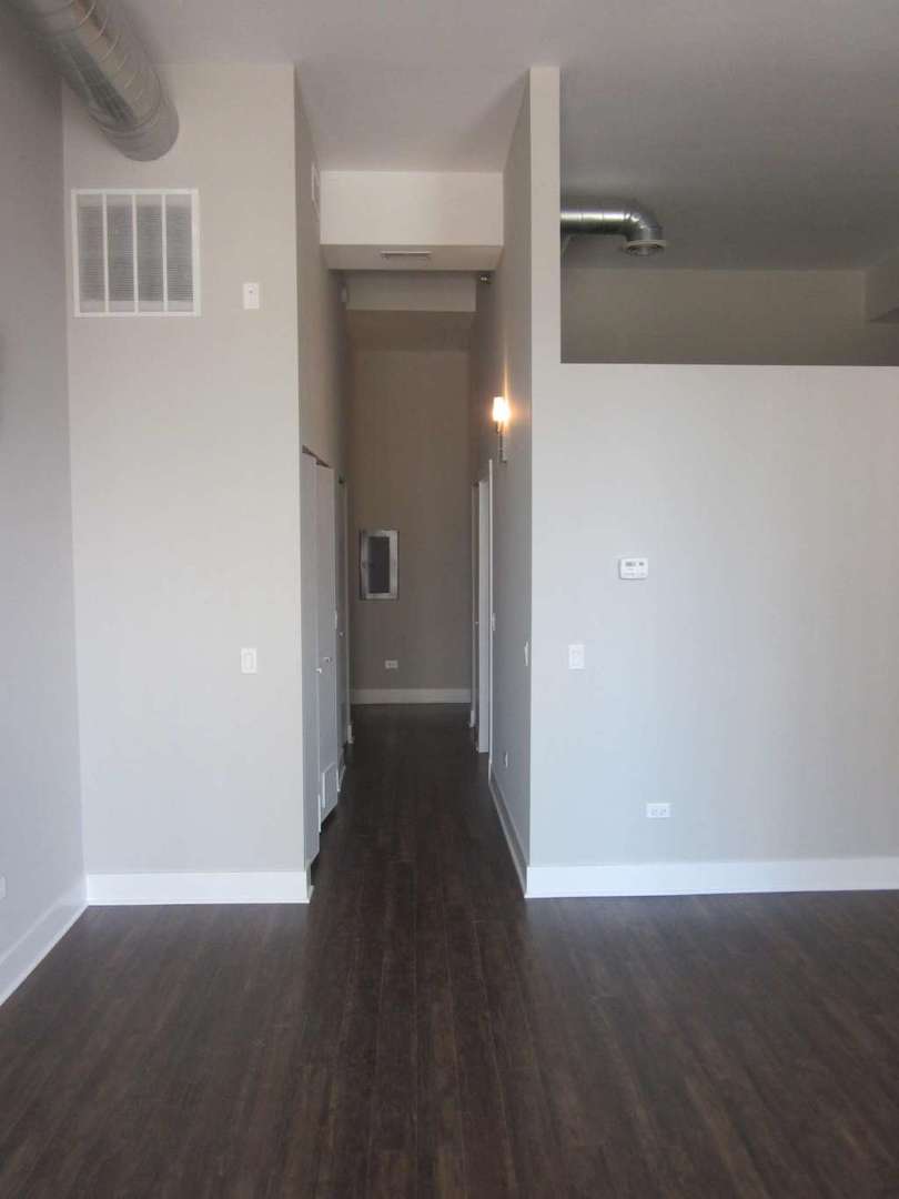 1338 S Michigan Avenue 04