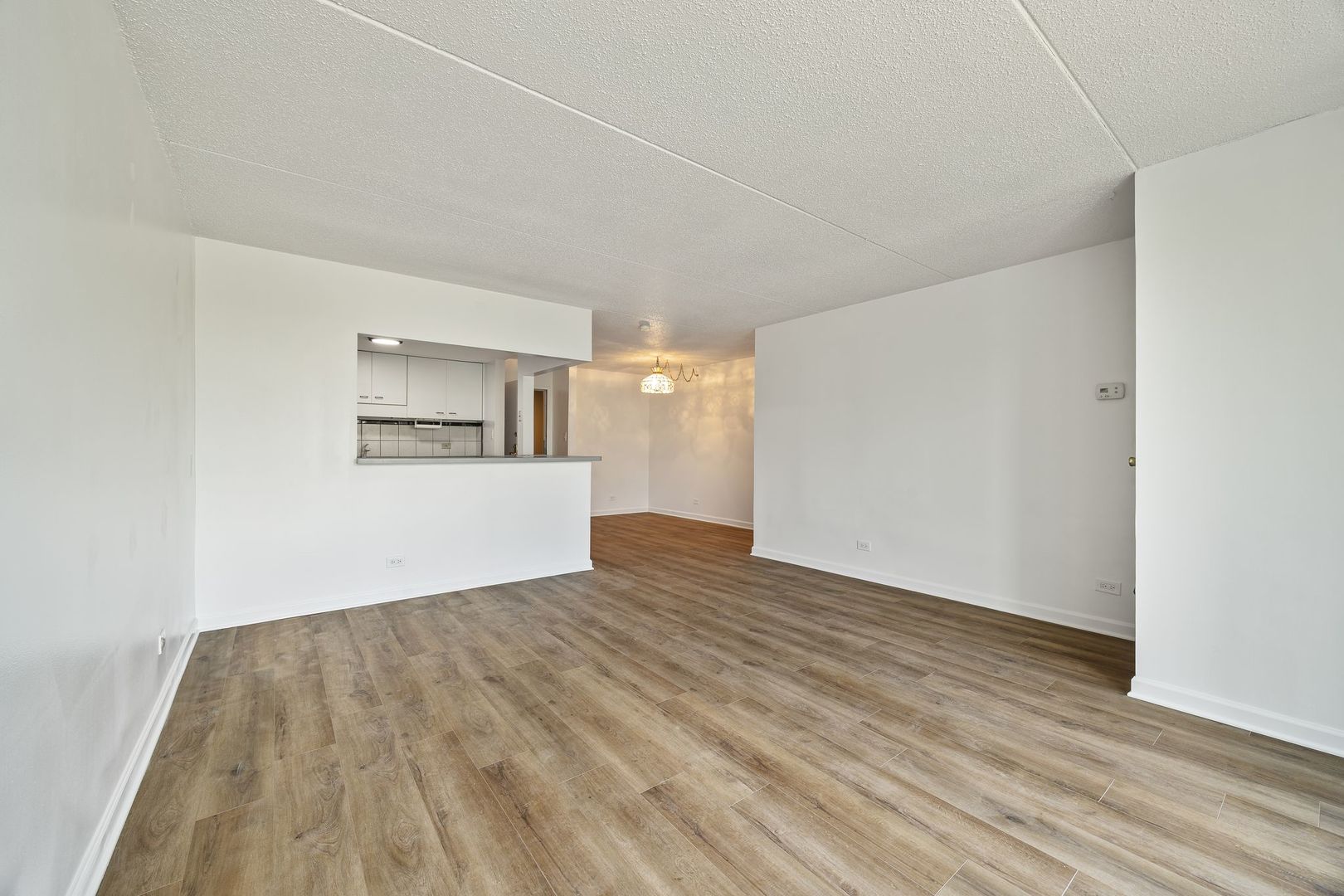 2015 S FINLEY Road 302