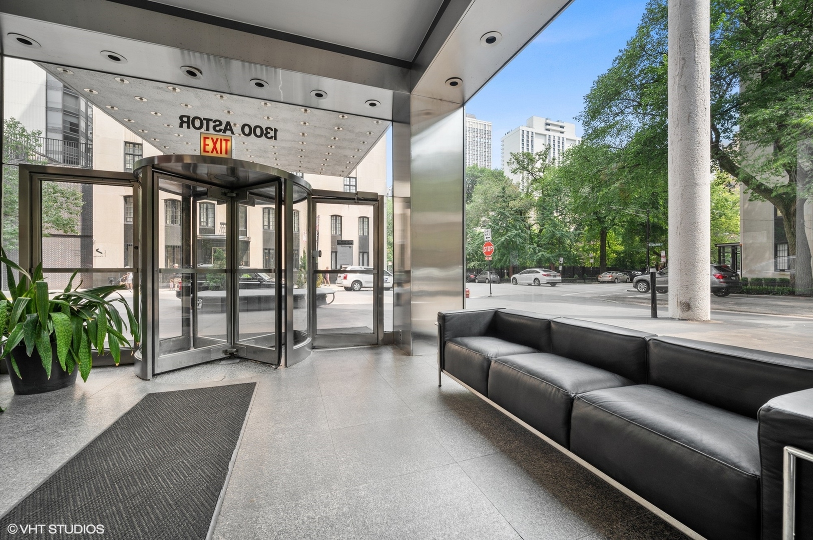 1300 N Astor Street 8B