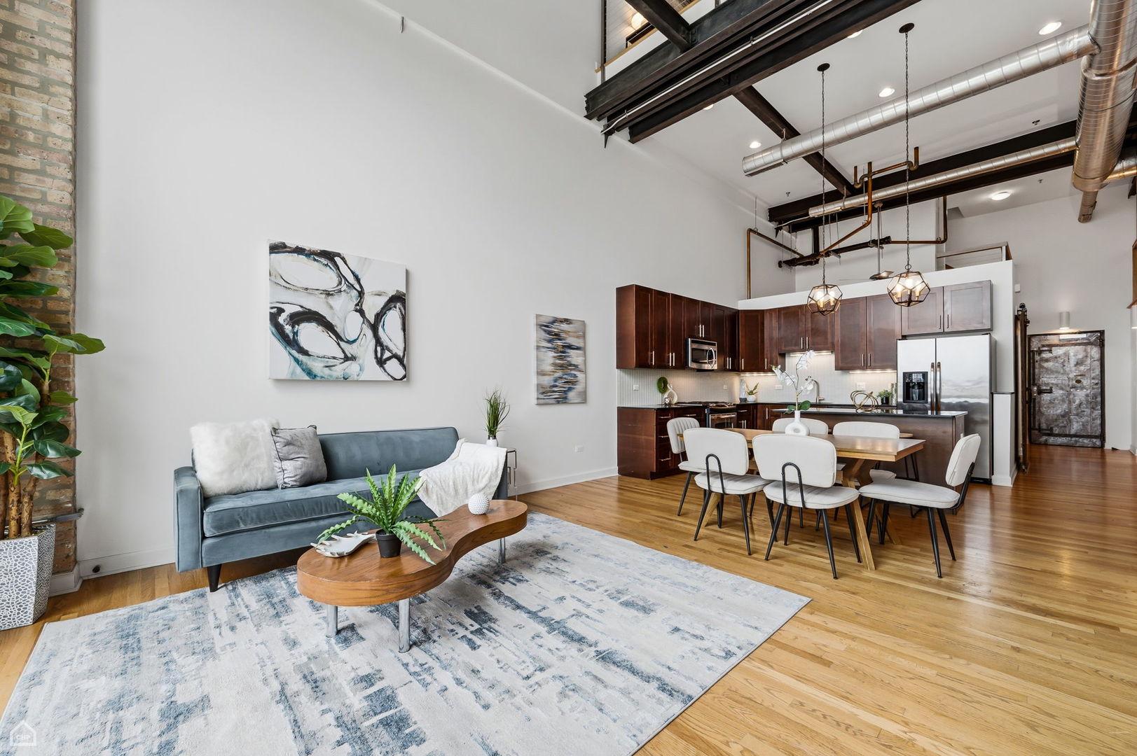 2545 S DEARBORN Street 702